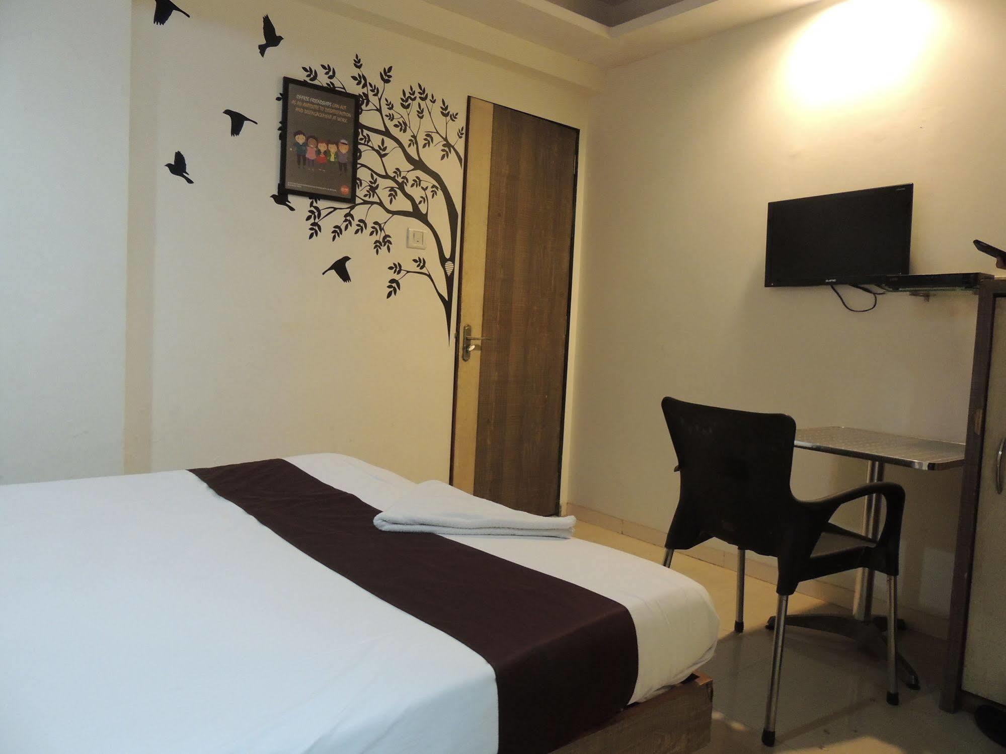Fabhotel Galaxy Suite 孟买 外观 照片
