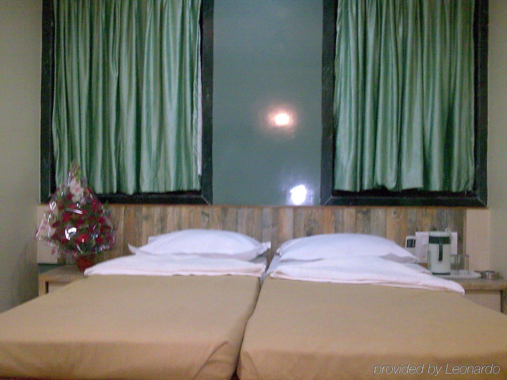 Fabhotel Galaxy Suite 孟买 外观 照片